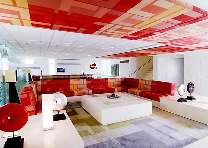 Le Fenix Sukhumvit 11