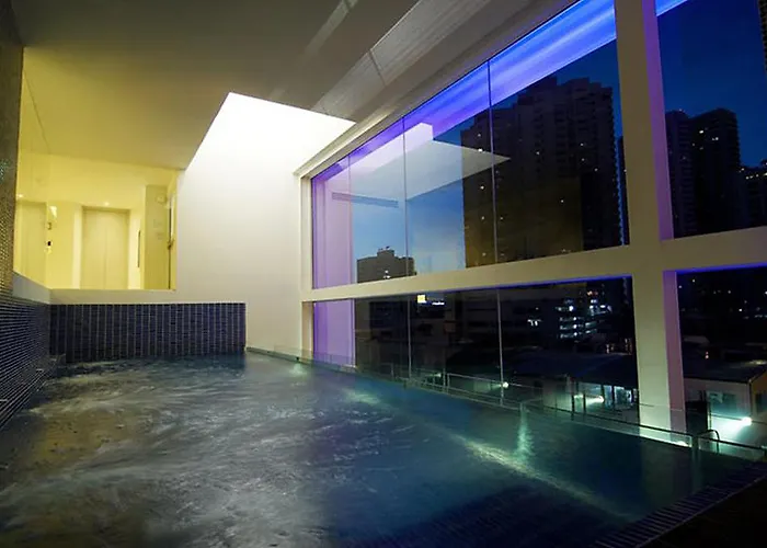 Hotell Le Fenix Sukhumvit 11 3*