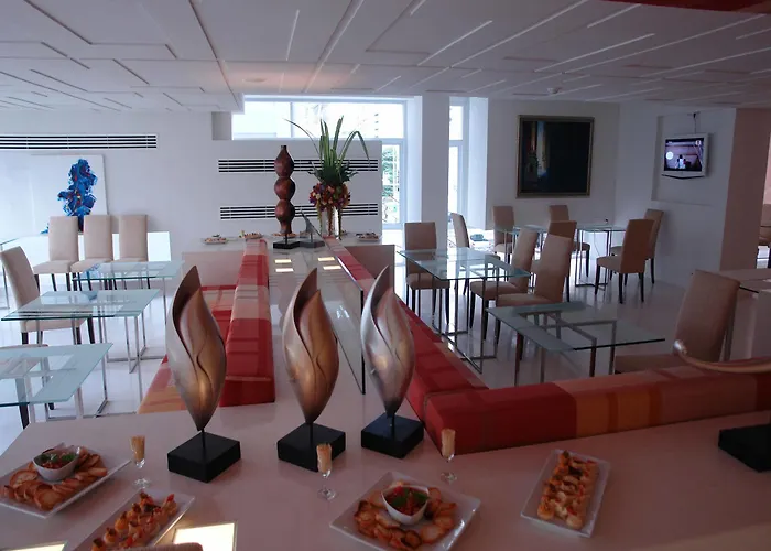 Hotell Le Fenix Sukhumvit 11