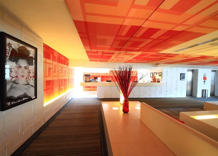 Hotell Le Fenix Sukhumvit 11
